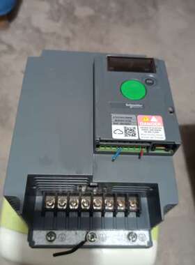 适用ATV310HU30N4E 变频器3KW，一台议价