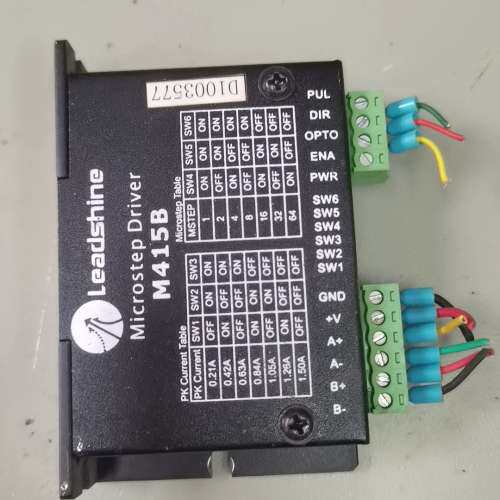 适用M415B步进驱动器，轻使用痕迹，两相。实物拍摄，成色议价