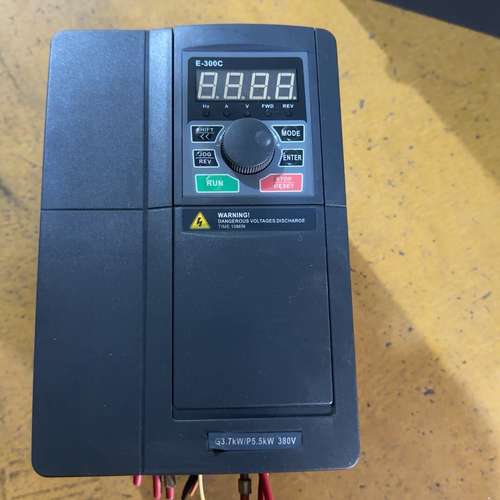 适用紫日变频器ZVF300-G3R7/P5R5T4MD，3.议价