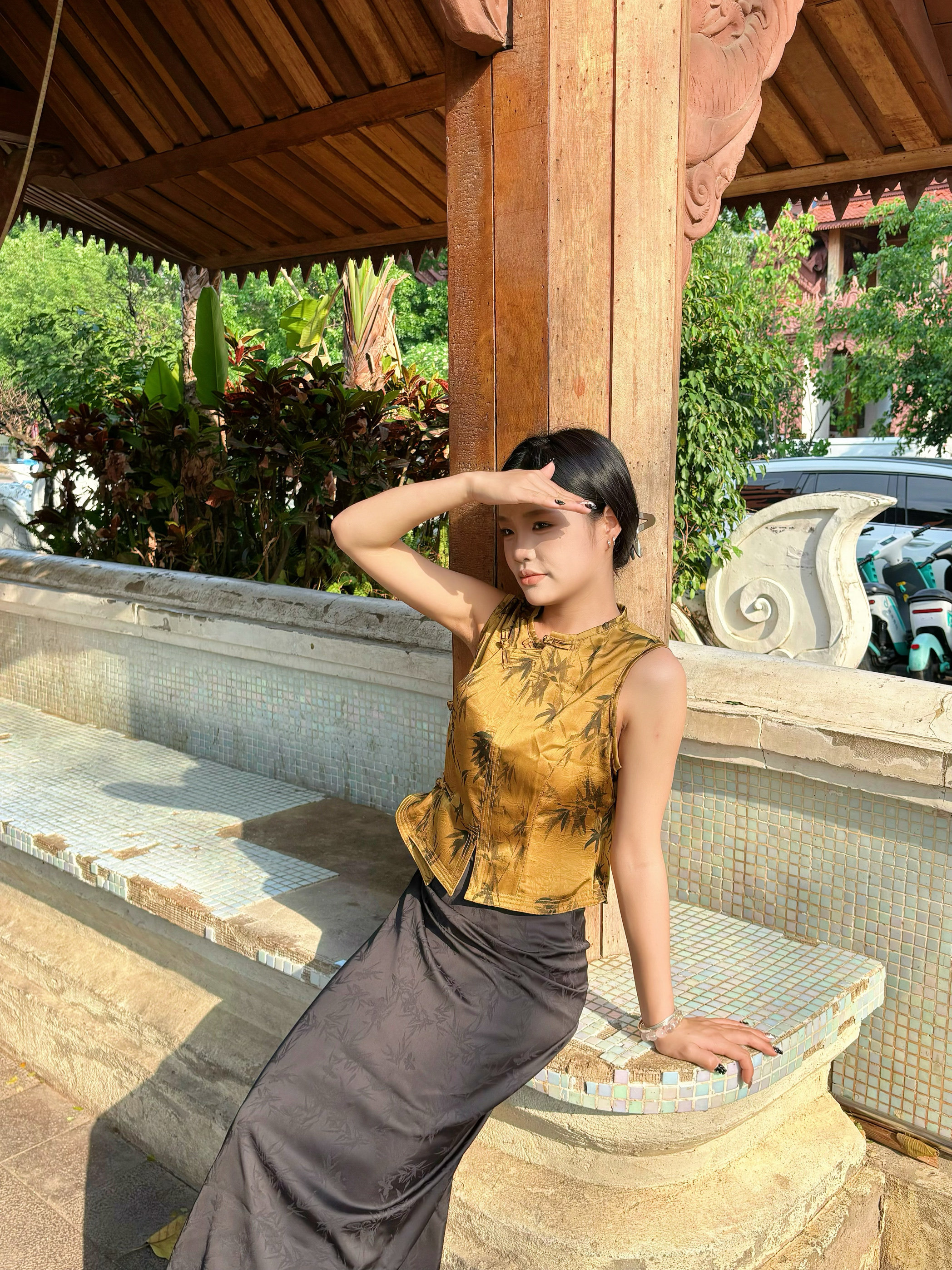 云南傣族新中式服装女款马甲背心外搭坎肩上衣民族风演出服茶服