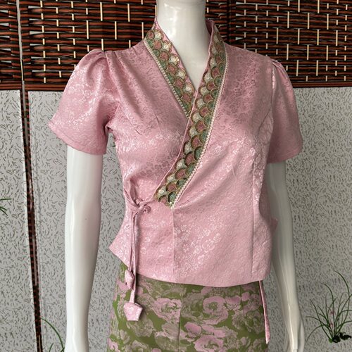 云南新款西双版纳傣族服装女日常生活服饰拍照短袖上衣泡泡袖