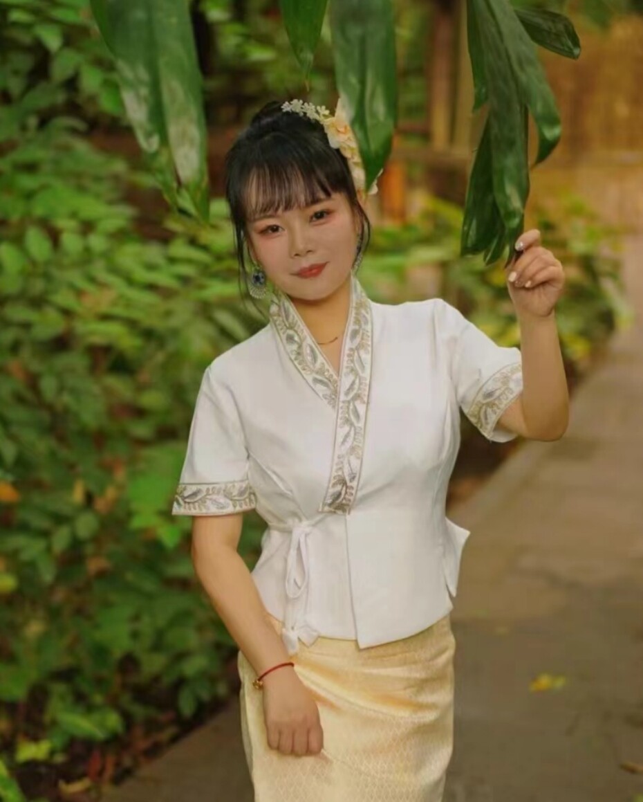 西双版纳傣族服装女提花上衣工作服传统傣族舞台表演日常装收腰款
