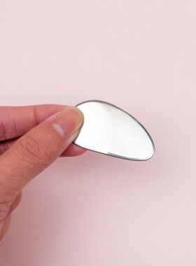 迷你刮痧板304不锈钢眼部按摩器金属点穴挖取面眼霜护肤品刮疗片