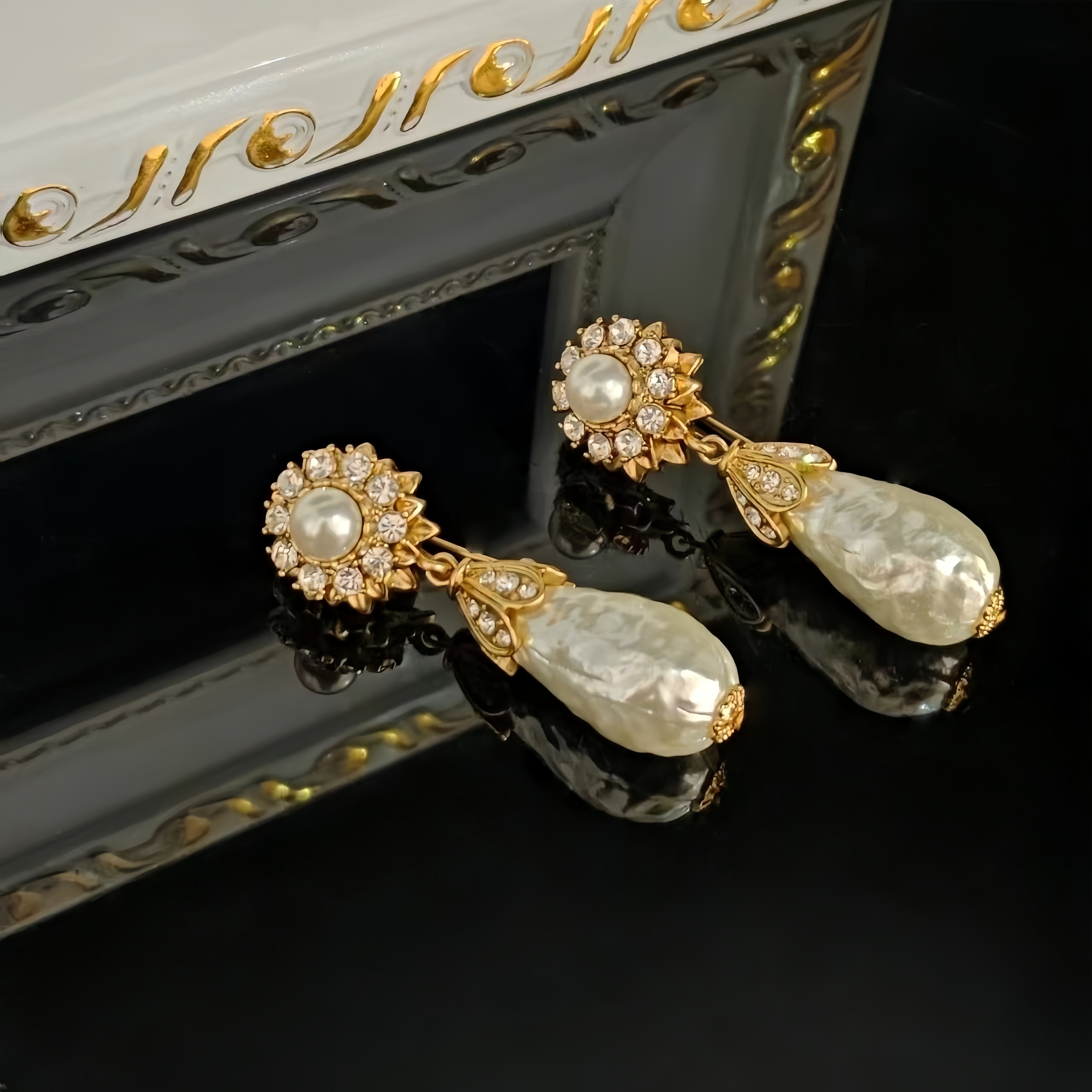 法式复古巴洛克珍珠耳环 鎏金镶钻水滴形巴洛克珍珠长款耳坠