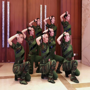 儿童兵娃娃弹力成人军装迷彩演出服出发同行军旅女兵舞蹈表演连体