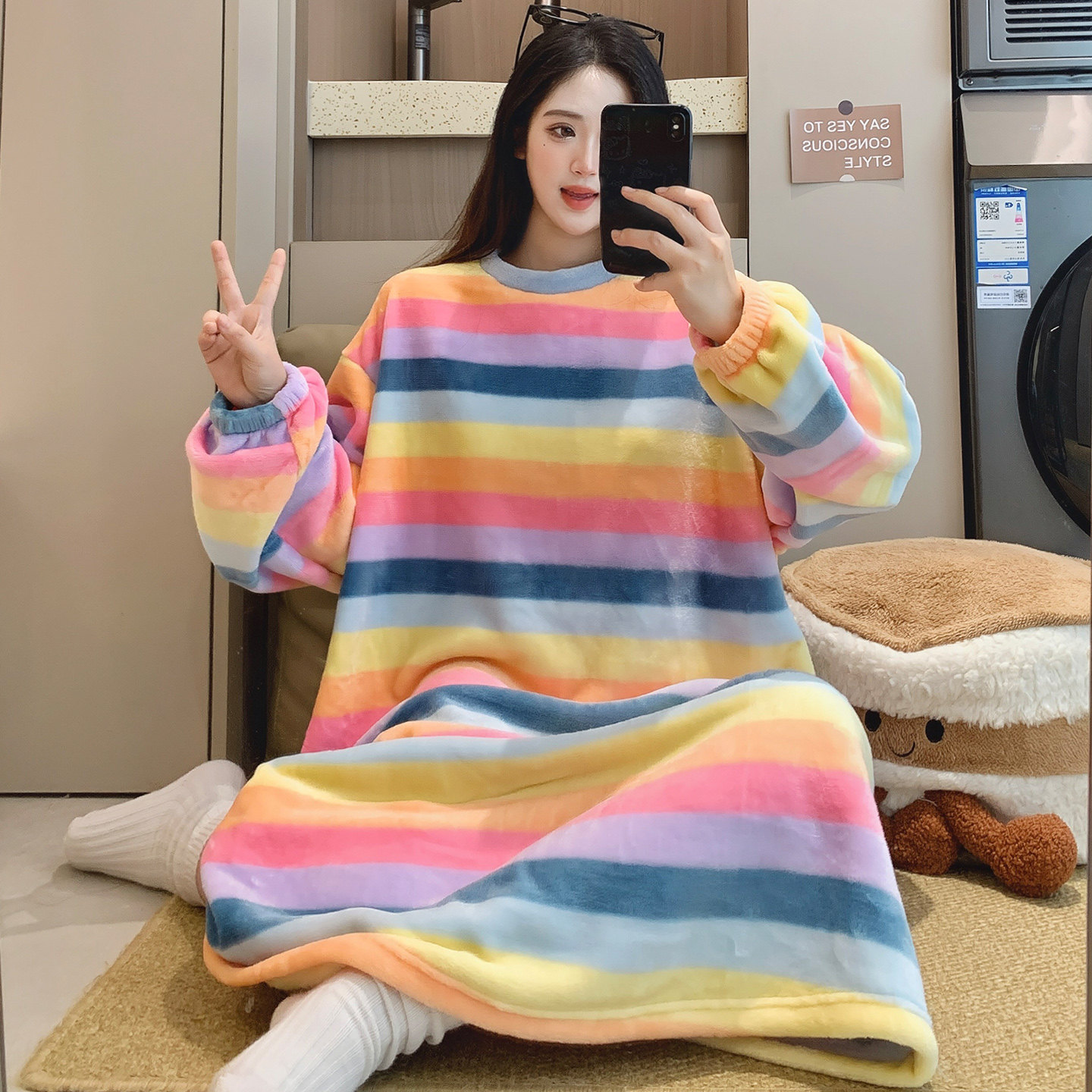 2025秋冬季新款条纹圆领法兰绒睡裙女网红风简约甜美连衣裙家居服