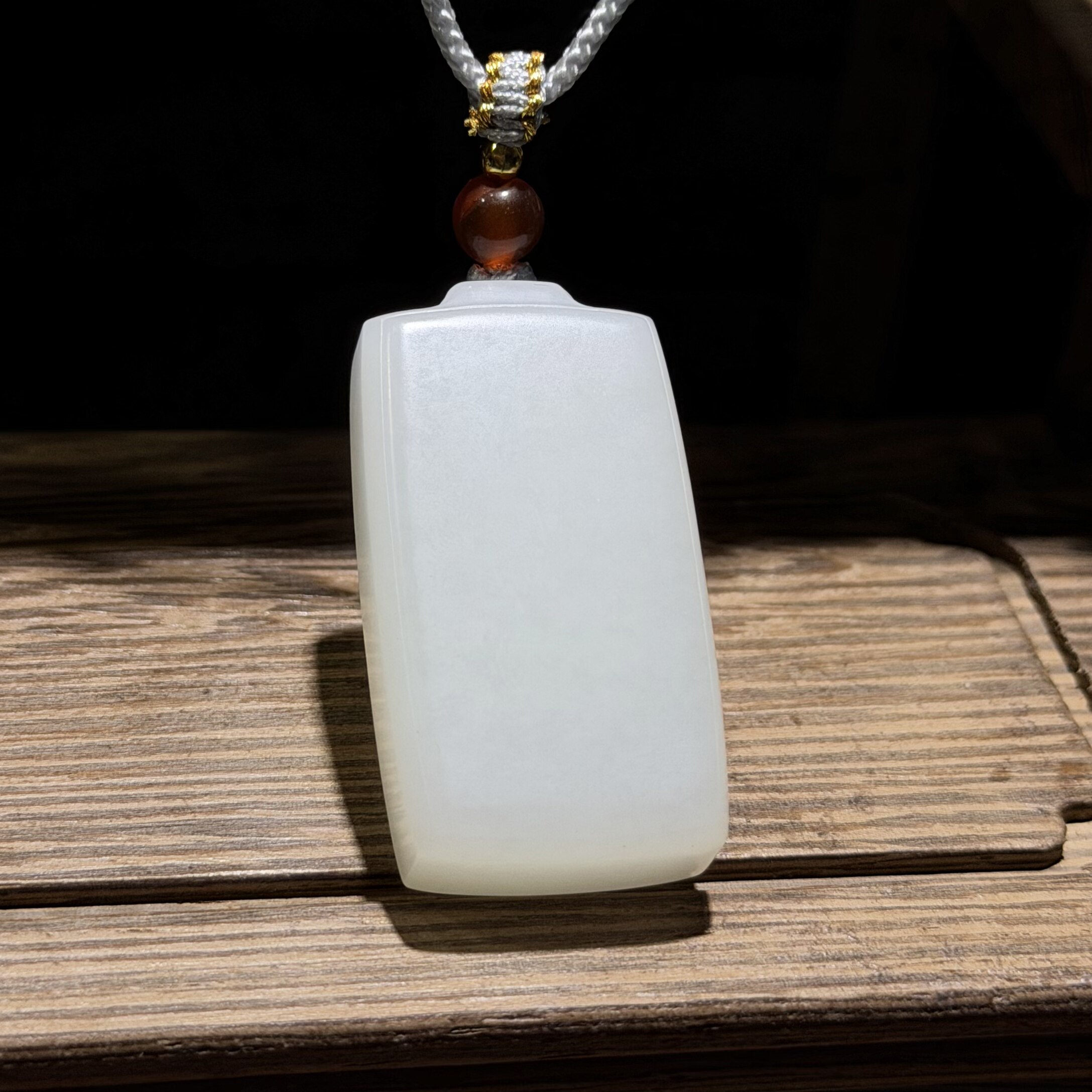 新疆和田白玉籽料平安无事牌 挂件吊坠玉石雕刻培训学校