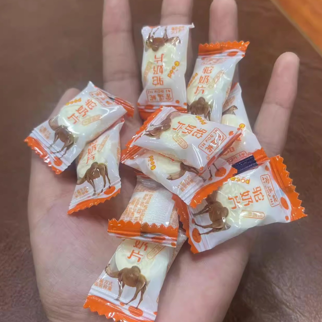 和田玉 吃糖糖 骆驼奶糖 不一样的西域风情 葡萄干杏干月饼核桃