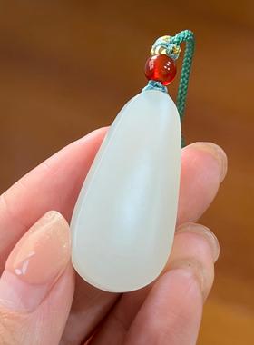 新疆和田白玉于田山料平安无事 吊坠和田玉石雕刻培训学校02046