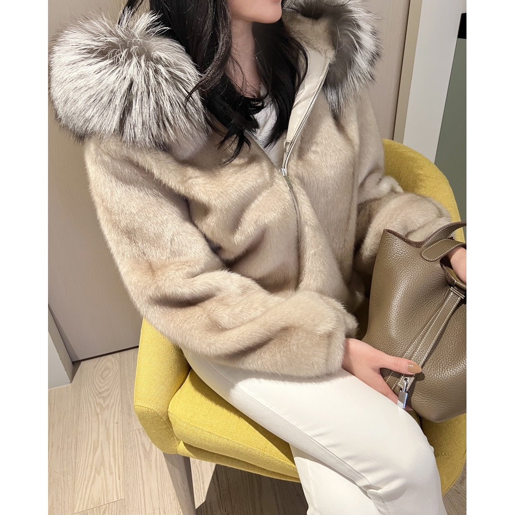 八1104韩国东大门运动瑜伽外套短款大衣区4474089精致纯色舒适