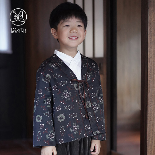 满呐秋冬中式汉服对襟外套男童
