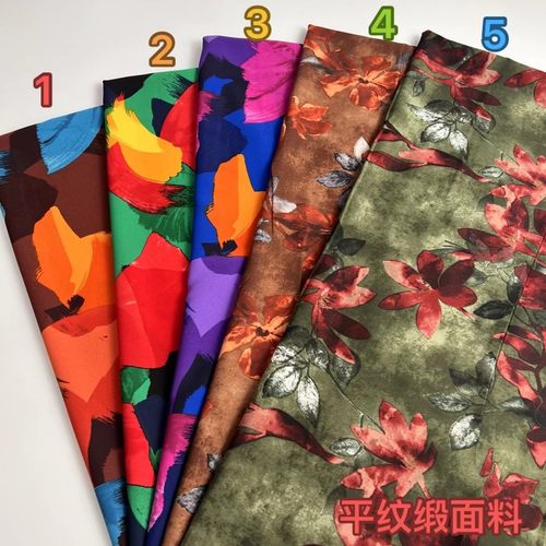 顺发纺织连衣裙厂家直销