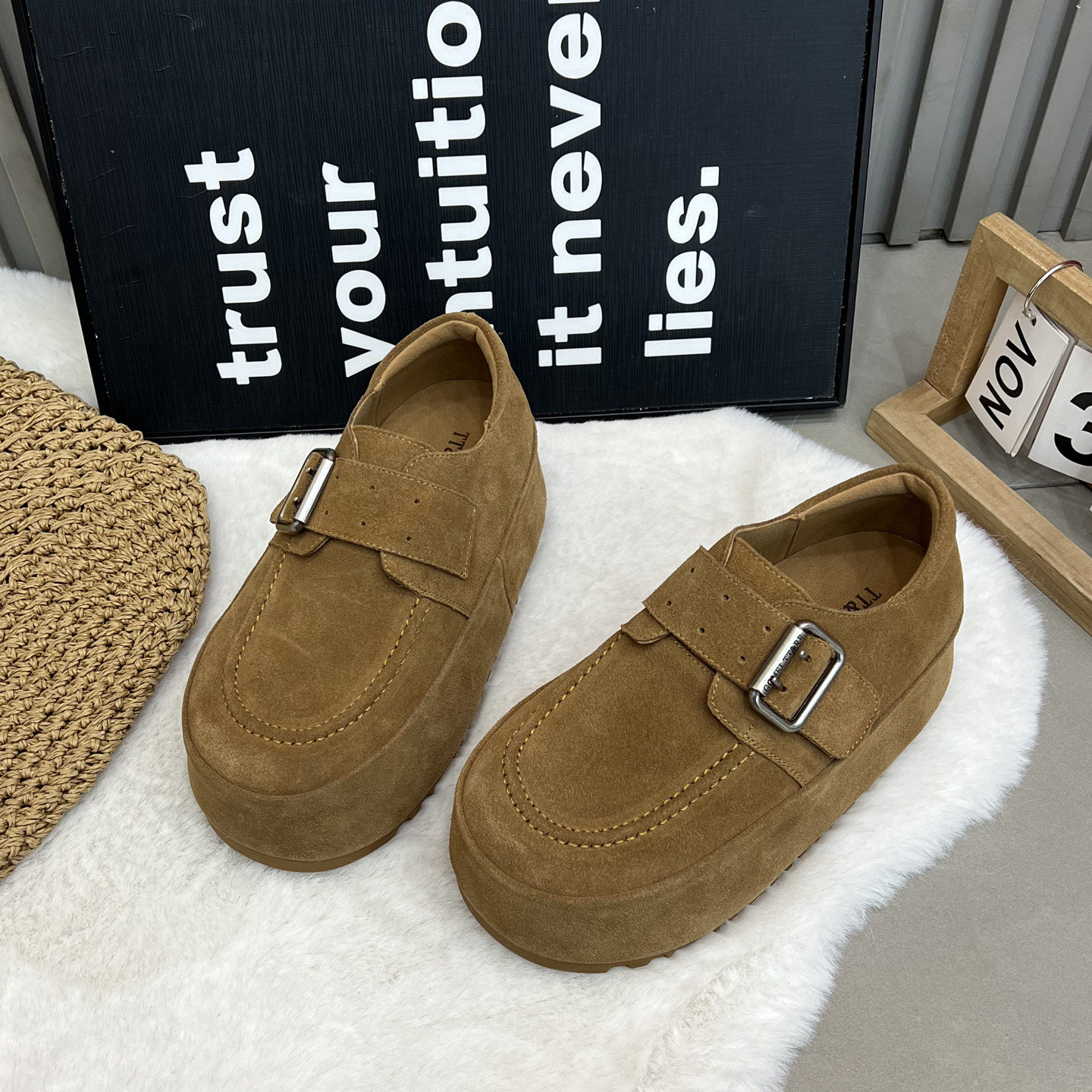 欧洲站真皮女鞋2026新款复古百搭增高乐福鞋英伦风厚底皮带扣单鞋,女鞋,勃肯鞋/软木鞋,淘宝优惠券,粉丝福利购,淘宝优惠卷