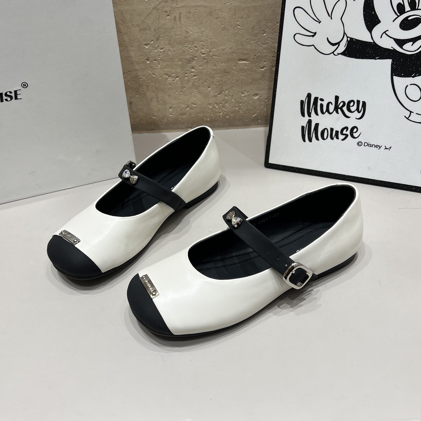 巴宝秀真皮一字带玛丽珍鞋女2026春新款拼色圆头平底法式浅口单鞋,女鞋,玛丽珍鞋,淘宝优惠券,粉丝福利购,淘宝优惠卷