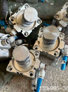 原装正品气缸拆ACQ63X15S，所示，5个个价格详谈