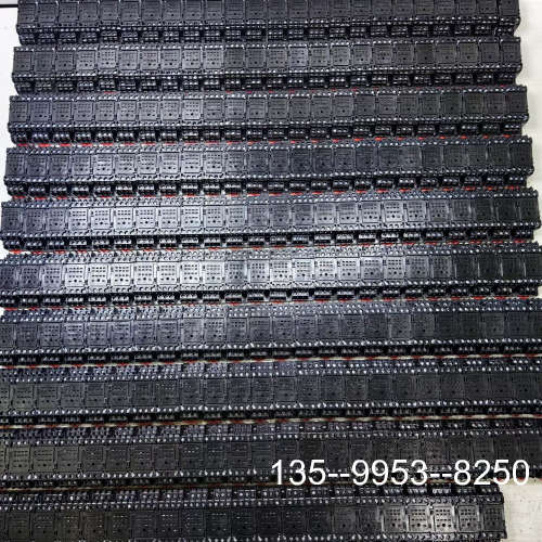 原装正品九五新RXZE1M4C中间继电器底座价格详谈