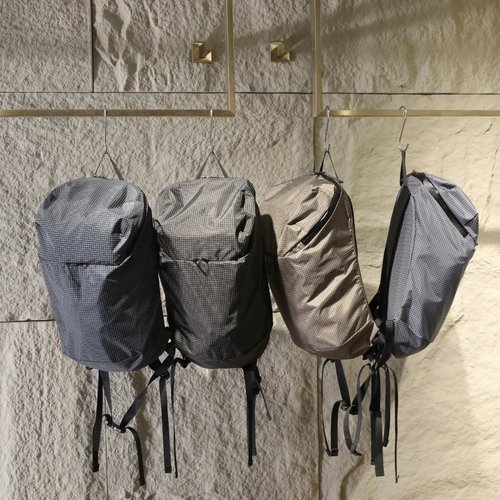 2025夏季新款城市户外轻薄男女格子双肩包旅行包徒步爬山背包9910