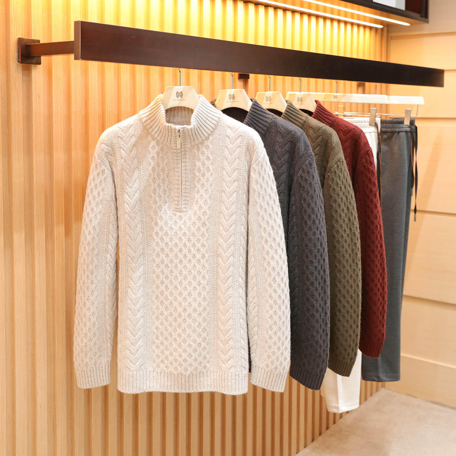 2025秋冬新款老钱风男100%全羊毛粗针麻花织纹半高领针织毛衣1700