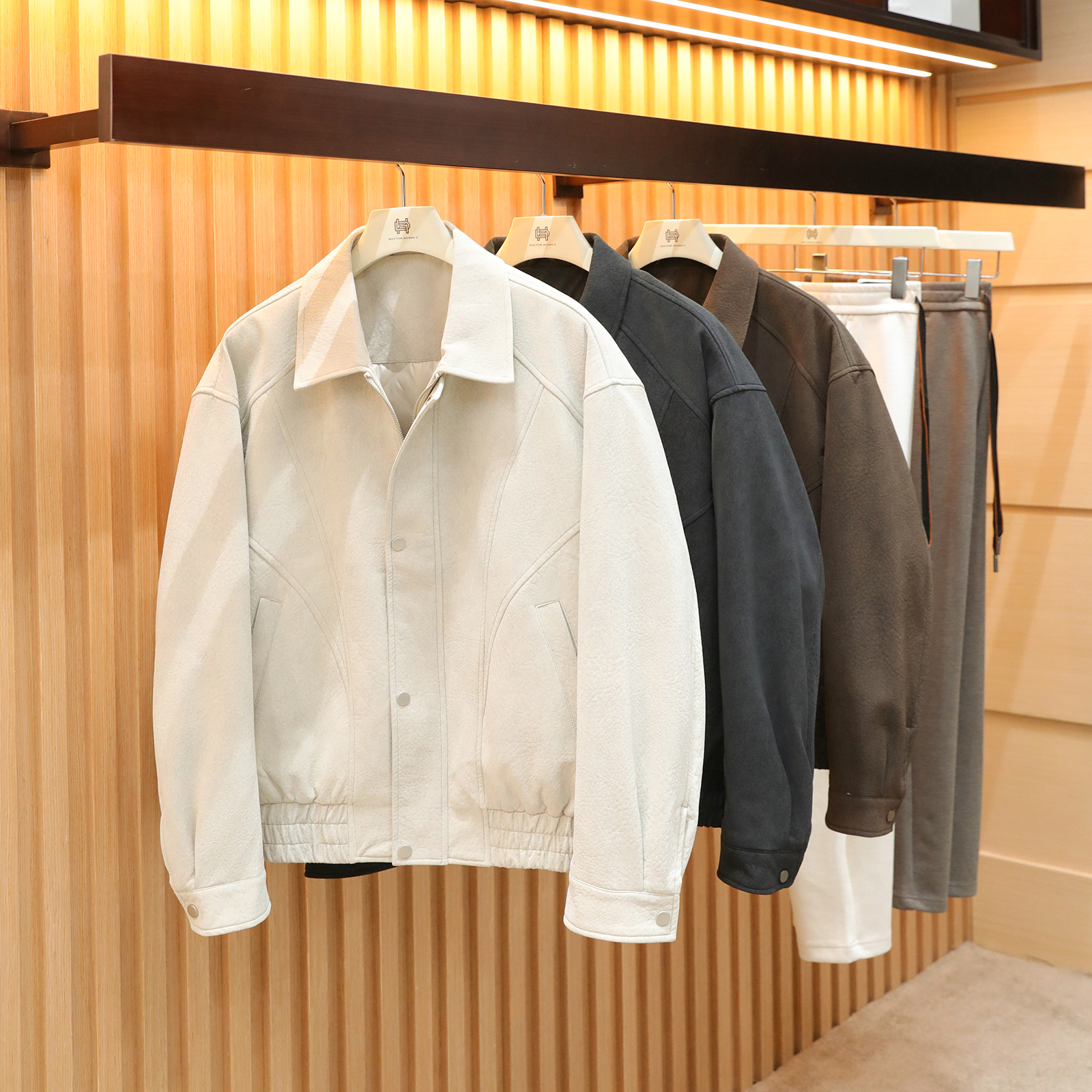 2025秋冬新款男士老钱风极简风高端PU皮短款飞行员羽绒服夹克1578