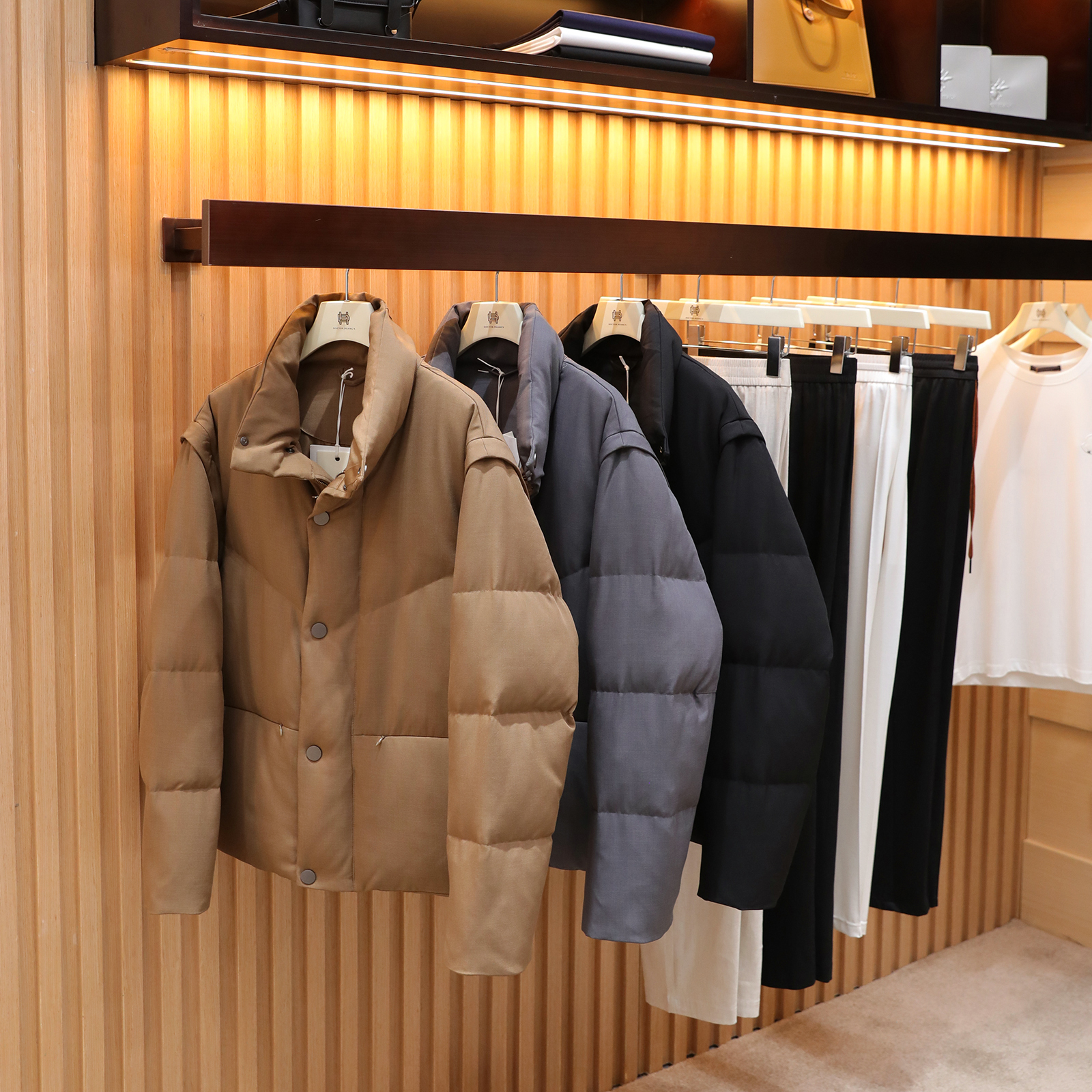 2025冬季新款男士高级感户外保暖设计感可脱卸袖羽绒服外套潮1308