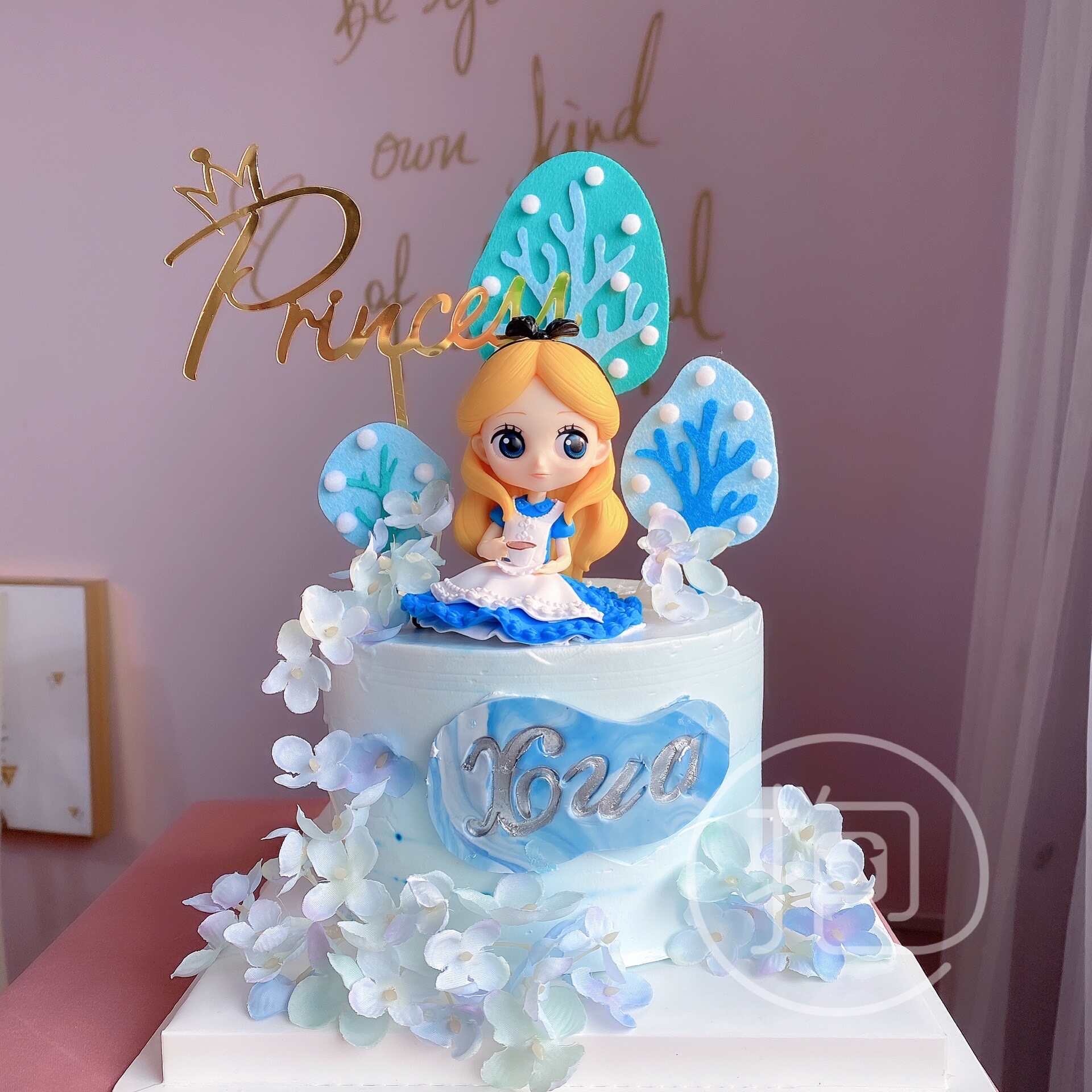 蛋糕烘焙摆件爱丽丝坐姿茶杯公主玩偶手办q版大头娃娃可爱天使