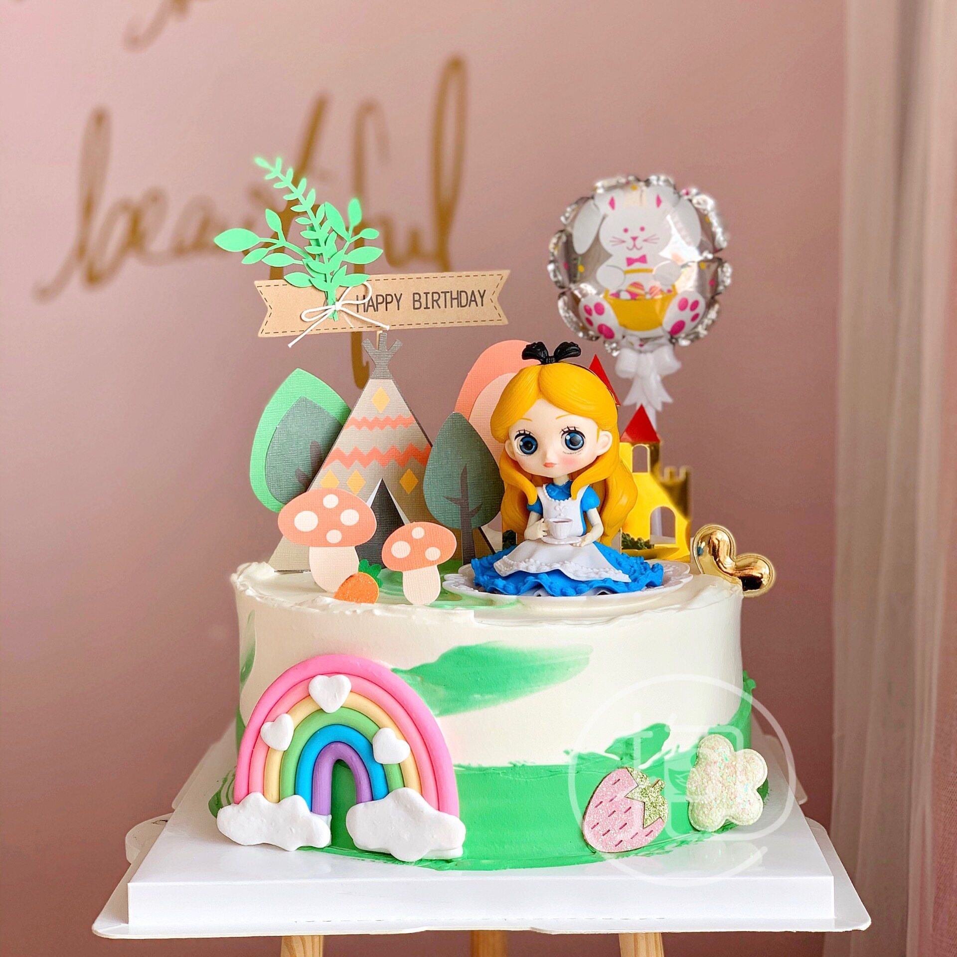 蛋糕装饰摆件q版大眼睛爱丽丝森林蘑菇插牌森系插件春天彩虹装扮