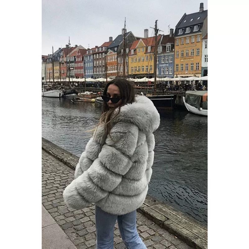 Интернет-знаменитость 2018INS Зима Зимняя теплая меховая кофта COAT