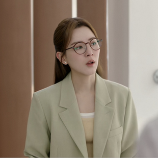 新闻女王刘艳王敏奕同款短款西装外套女士小个子翡翠绿百搭小西服