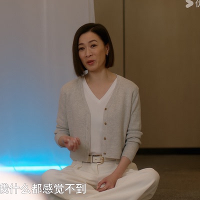 正义女神言惠知佘诗曼同款薄款V领针织开衫长袖宽松单排扣毛衣女