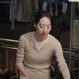 仁心俱乐部苏晴鄂靖文同款减龄撞色假两件毛衣女士长袖内搭针织衫