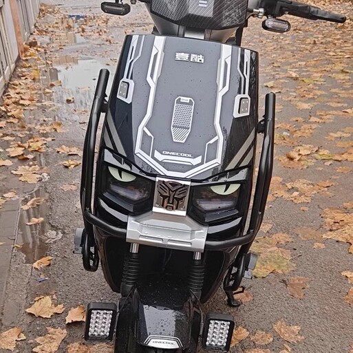 适用于壹酷星穹电动车立体恶魔眼睛装饰贴纸变形金刚3d金属改装贴