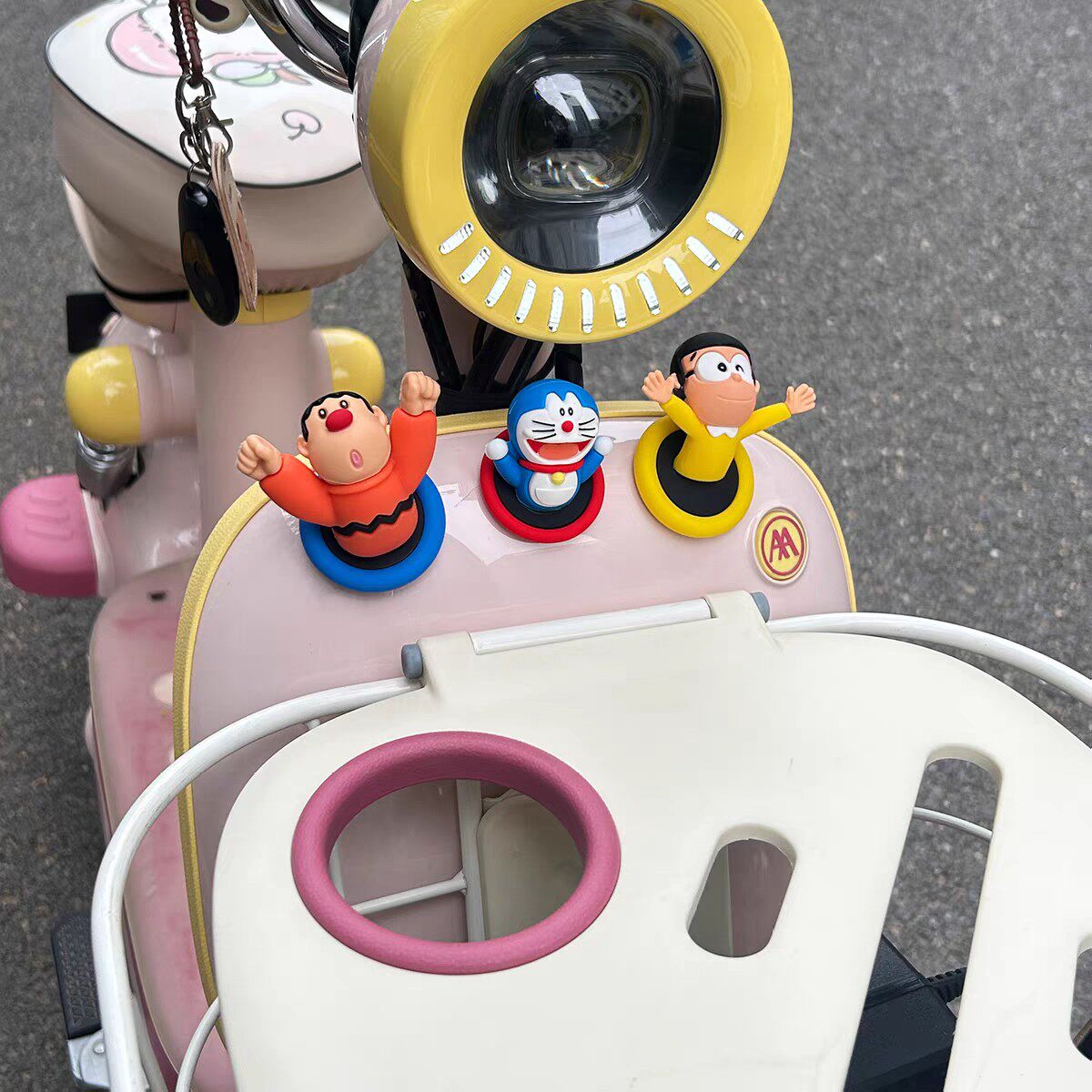 电动车摩托车可爱趣味哆啦A梦立体公仔装饰大熊胖虎玩偶配件摆件