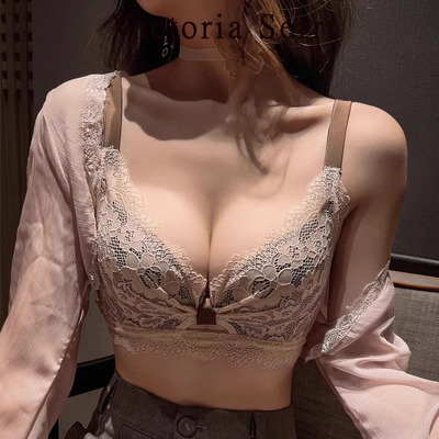 维多利亚蕾丝边乳胶文胸性感套装