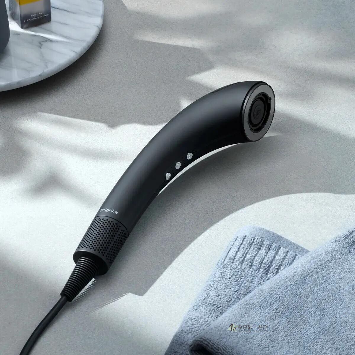 日本直邮Brighte轻量吹风机负离子速干大风力护发柔顺喷雾保湿