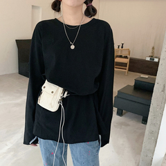 Korean version of loose and slim with split hem