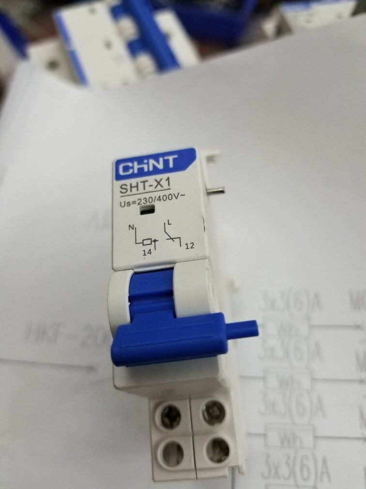 正泰昆仑sht-x1分励脱扣器ac230v/400v nxb脱扣器