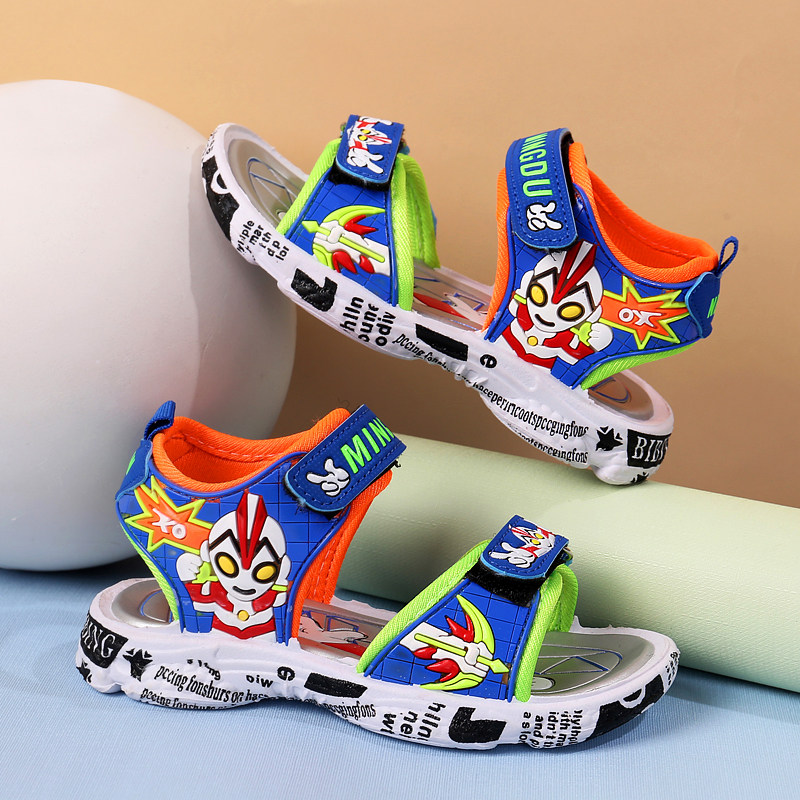 Children's sandals 2020 Boy Beach shoes 3-6 CUHK Flash Sandals superman soft sole non-slipin the Shoes/Baby Shoes/Parent-child shoes , Sandals  category - from Buy2taobao.com to provide professional Taobao agent buy service