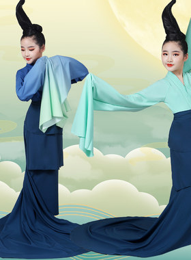 春晚同款青绿舞蹈服飘逸女