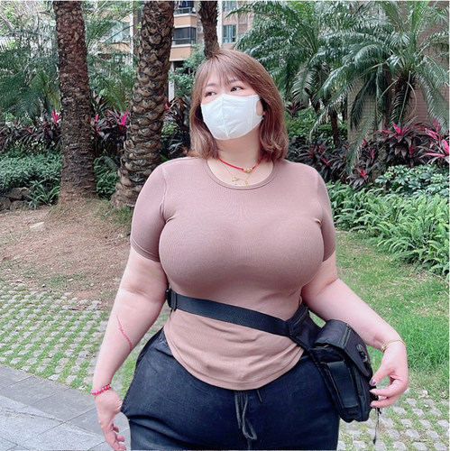 105~210斤可穿纯色打底衫上衣