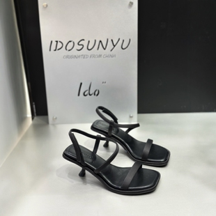 idosunyu2026年超火的鞋子女夏真皮一字带凉鞋女夏高跟不累脚气质