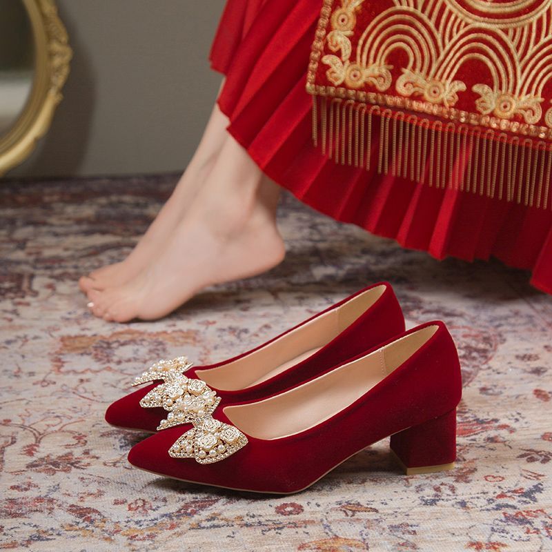 新娘结婚鞋粗跟秀禾服婚纱红色鞋2024春秋新款不累脚高跟敬酒鞋女
