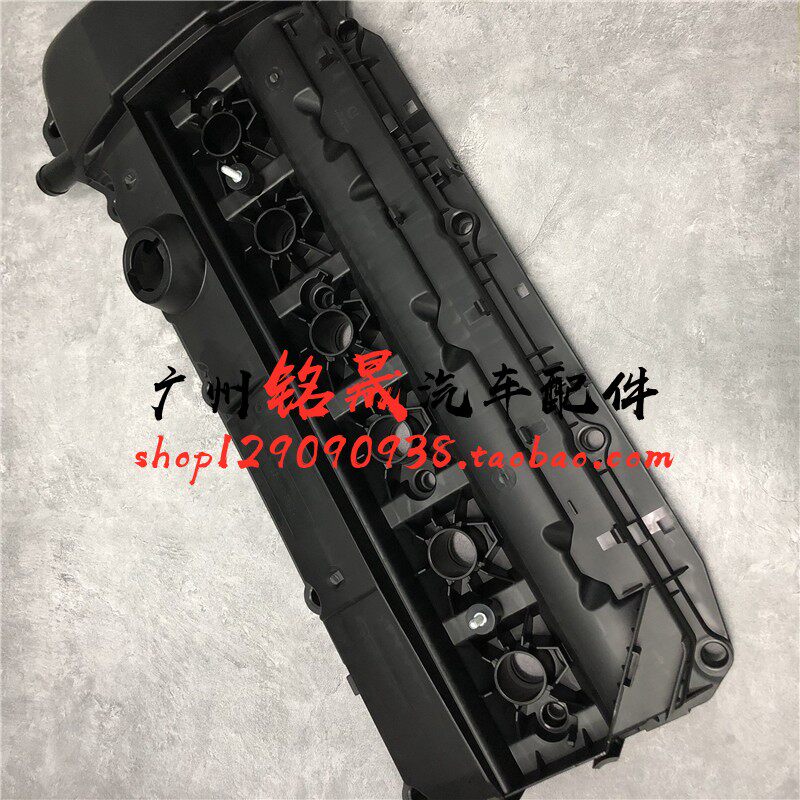 适用老款宝马x5e53 3.0 e66e39e46 325气门室盖730罩525li总成m54