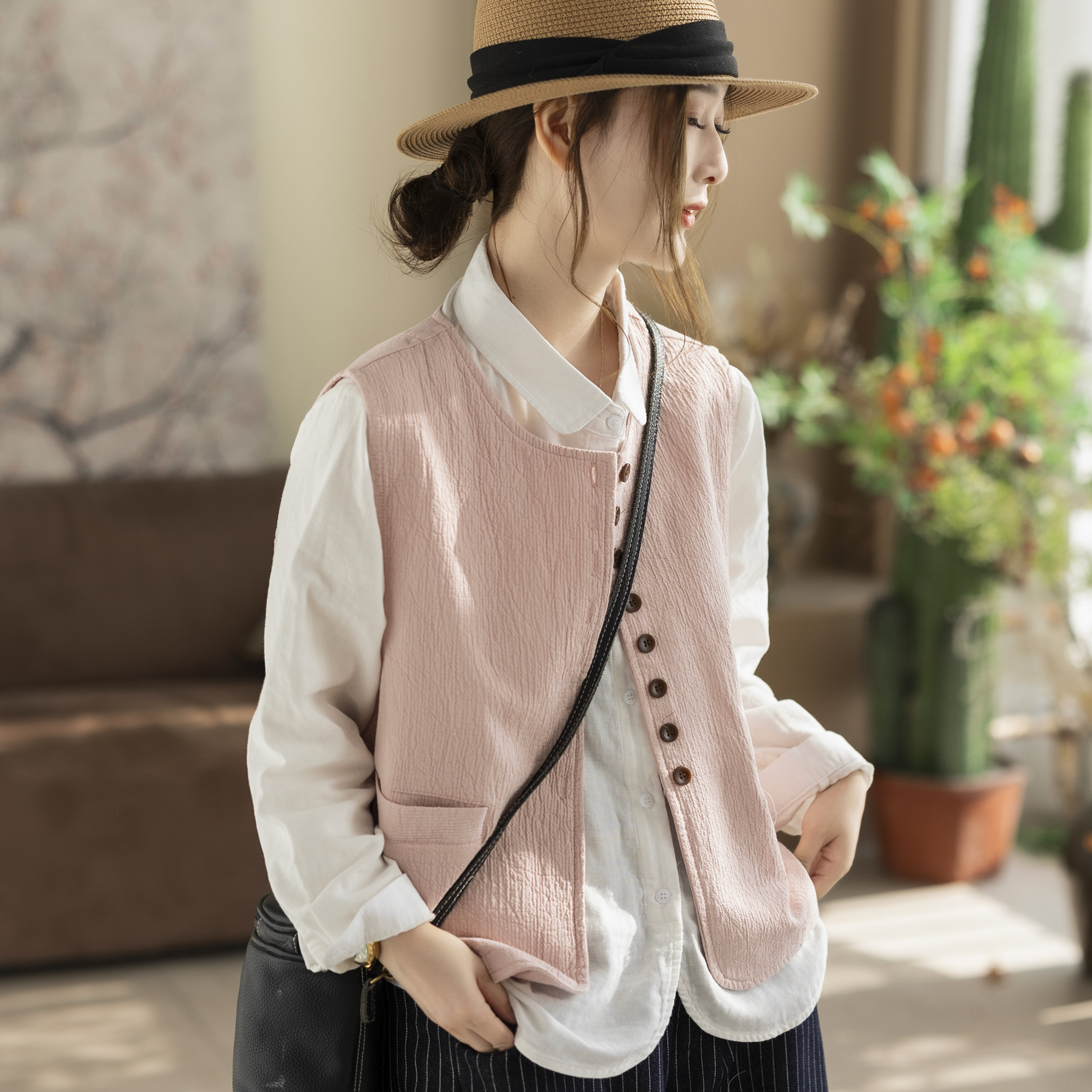 咖咪羽文艺复古全棉肌理感马夹背心女宽松单排扣叠穿坎肩外套上衣