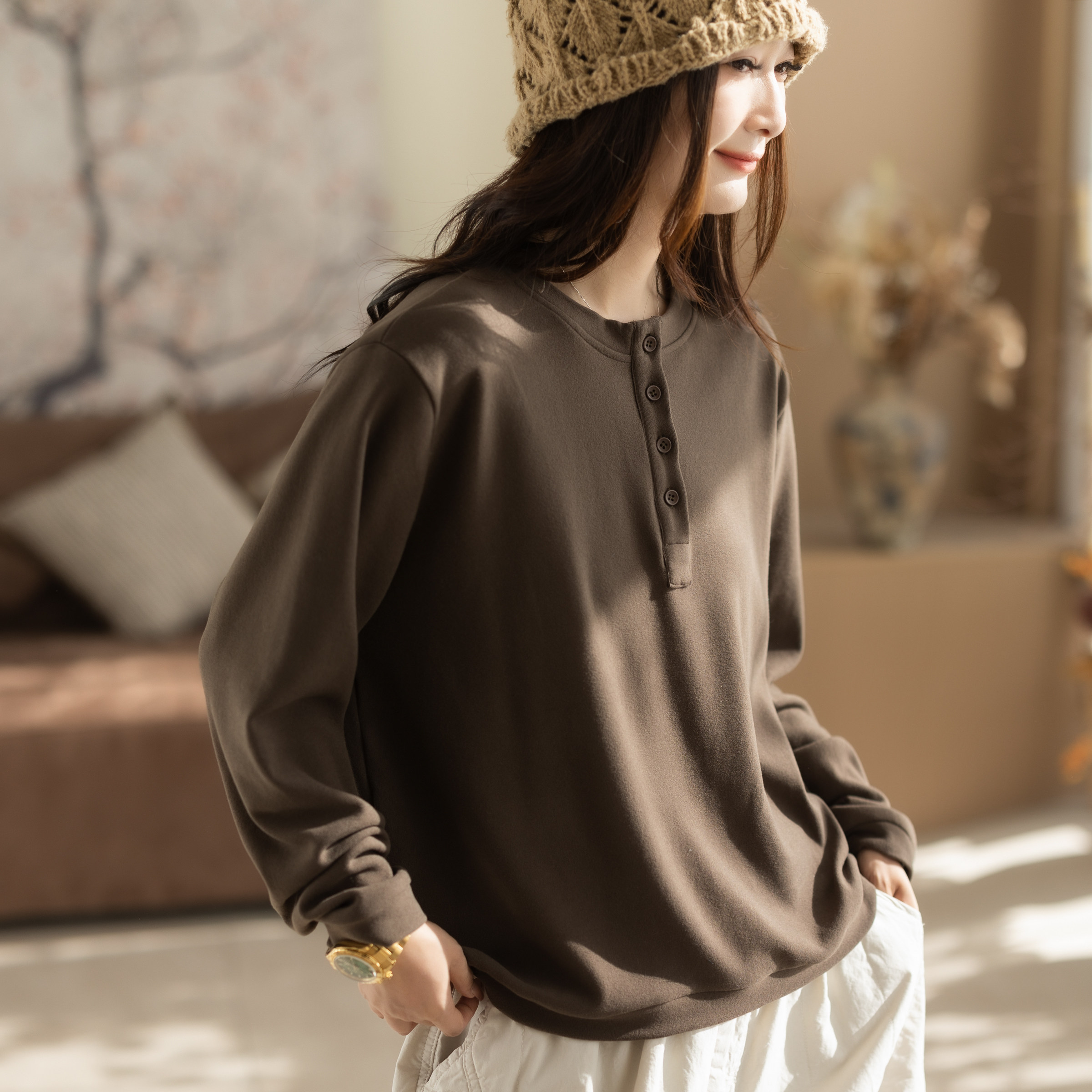 咖咪羽打底衫女秋冬新款圆领女士休闲文艺气质纯色复古女装上衣