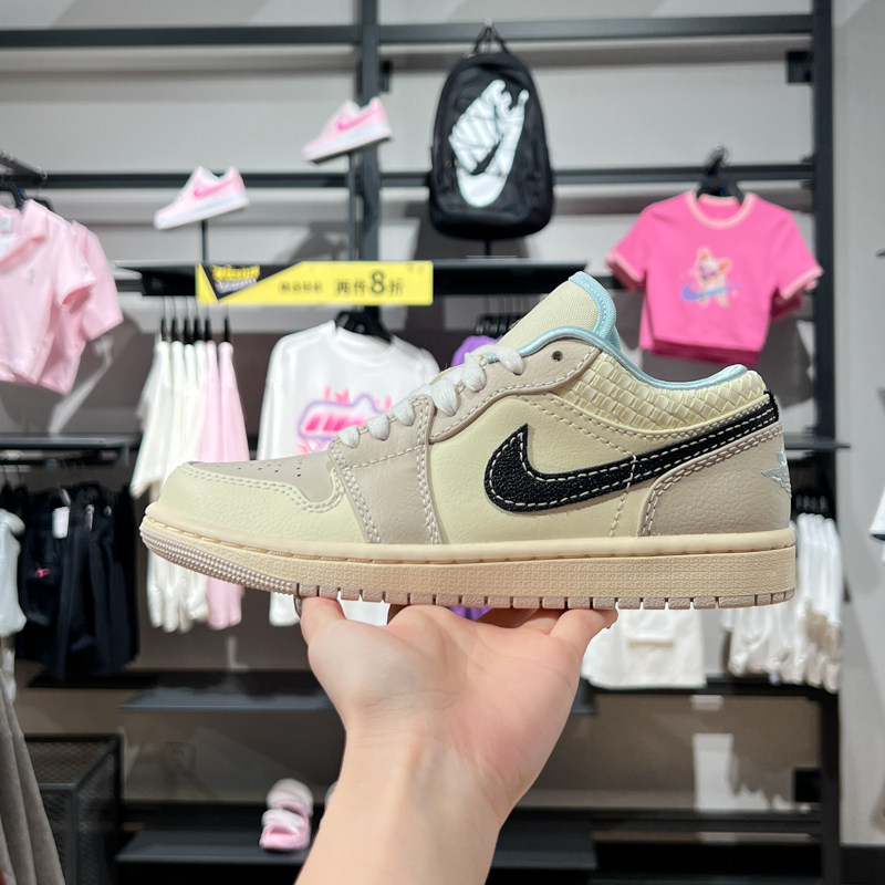 NIKE耐克女鞋2024冬款Air Jordan 1 Low休闲运动鞋板鞋HQ3440-101