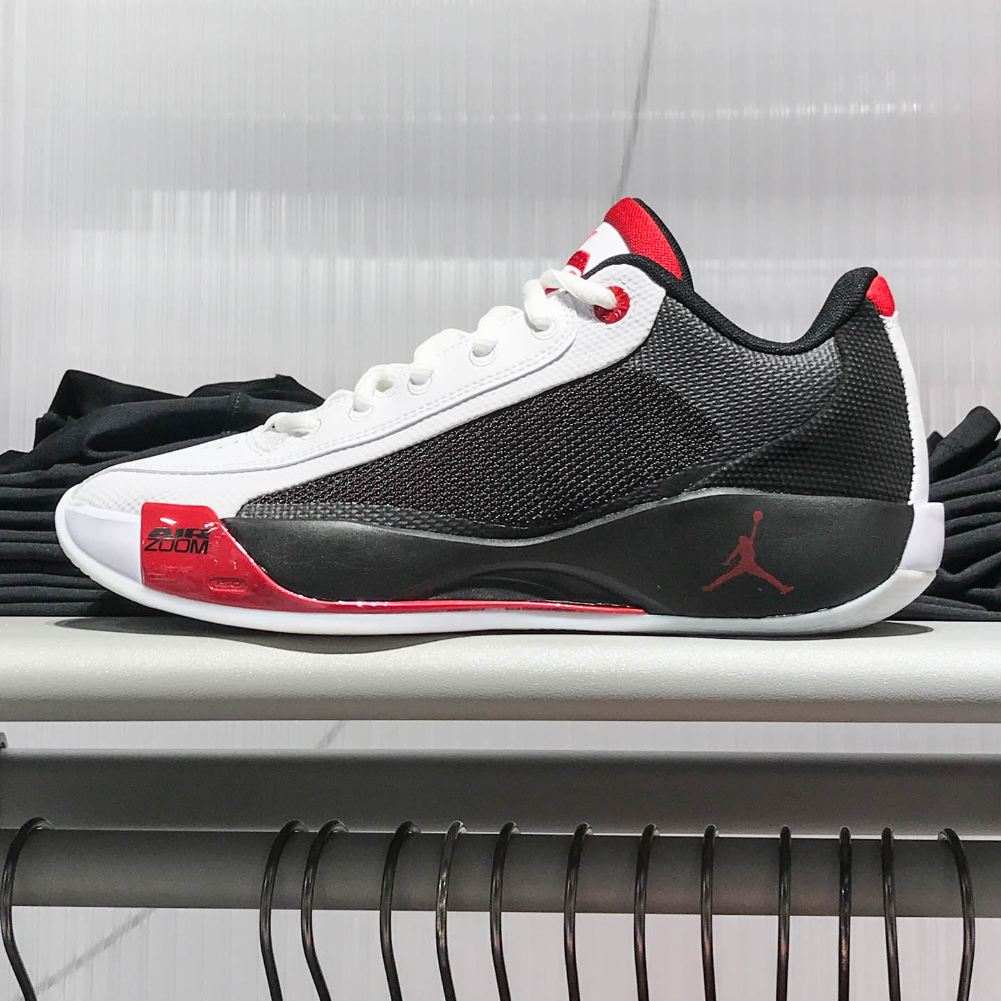 Nike耐克男鞋2025夏季Luka .77 PF低帮耐磨透气篮球鞋 HF0819-101