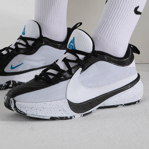 字母哥实战篮球鞋Nike/耐克