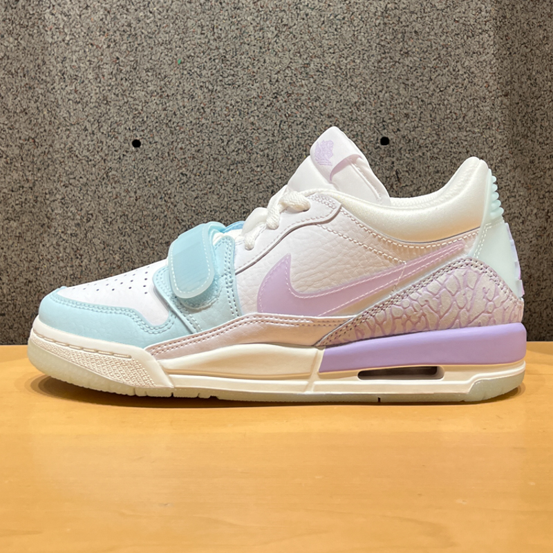 耐克透气缓震运动鞋篮球鞋