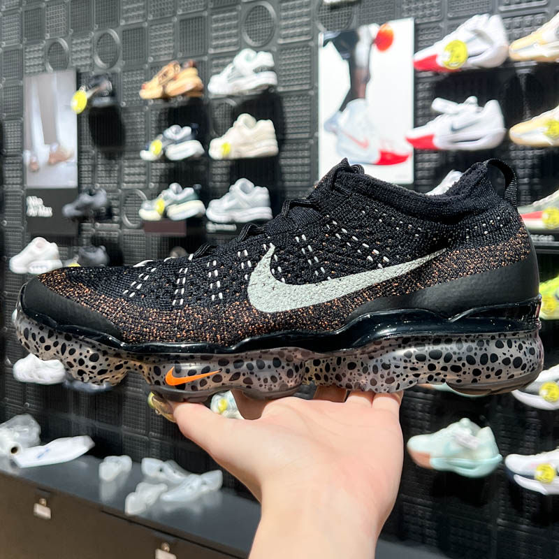 耐克全掌气垫缓震跑步运动鞋