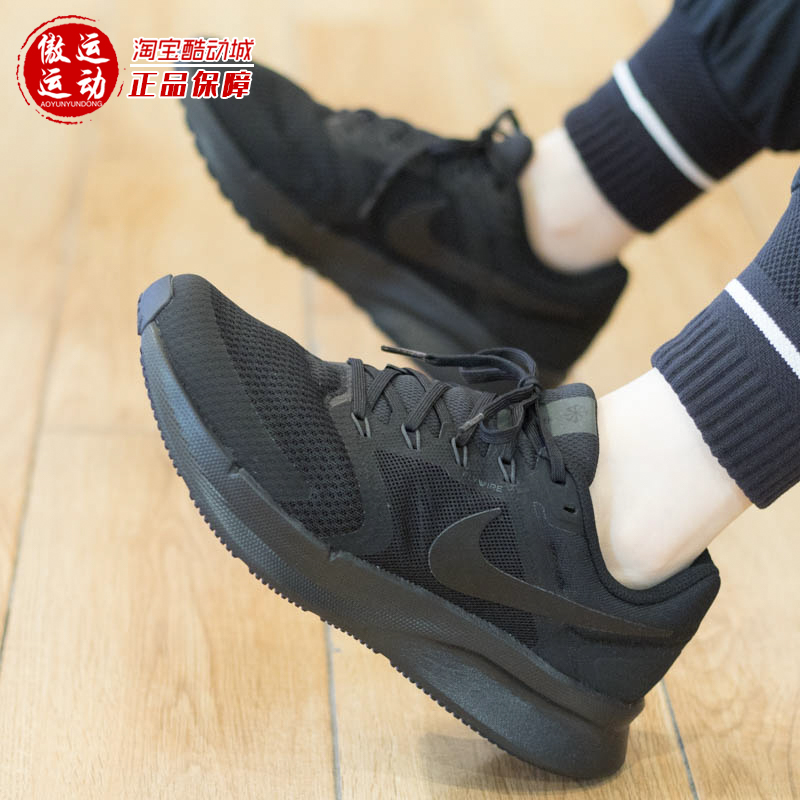 透气缓震耐磨轻便跑步鞋